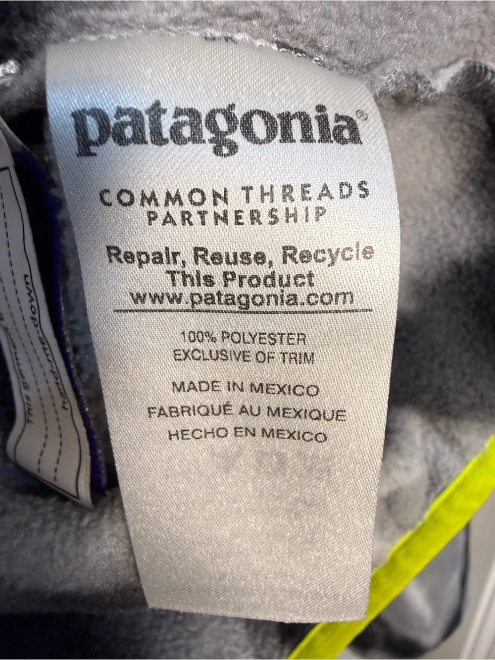 Patagonia Synchilla Snap-T Grey Black Yellow Fleece Pullover Boy’s Size XXL